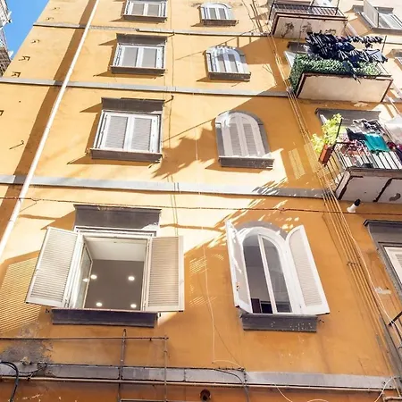 Apartamento Le Voci Del Centro By Domusextra